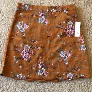 NWT Francesca’s Corduroy Printed Skirt